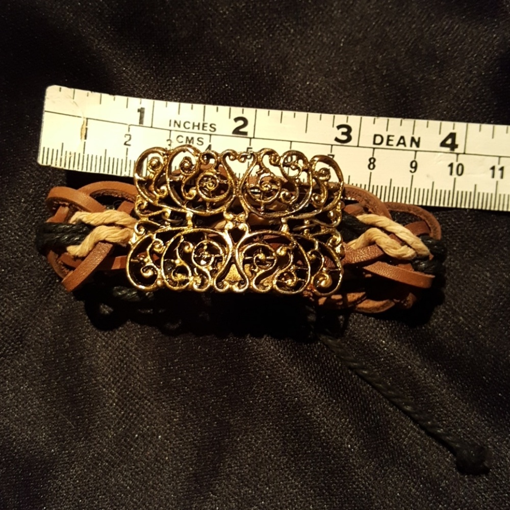 Vintage Buckle Bracelet - Picture 3 of 5